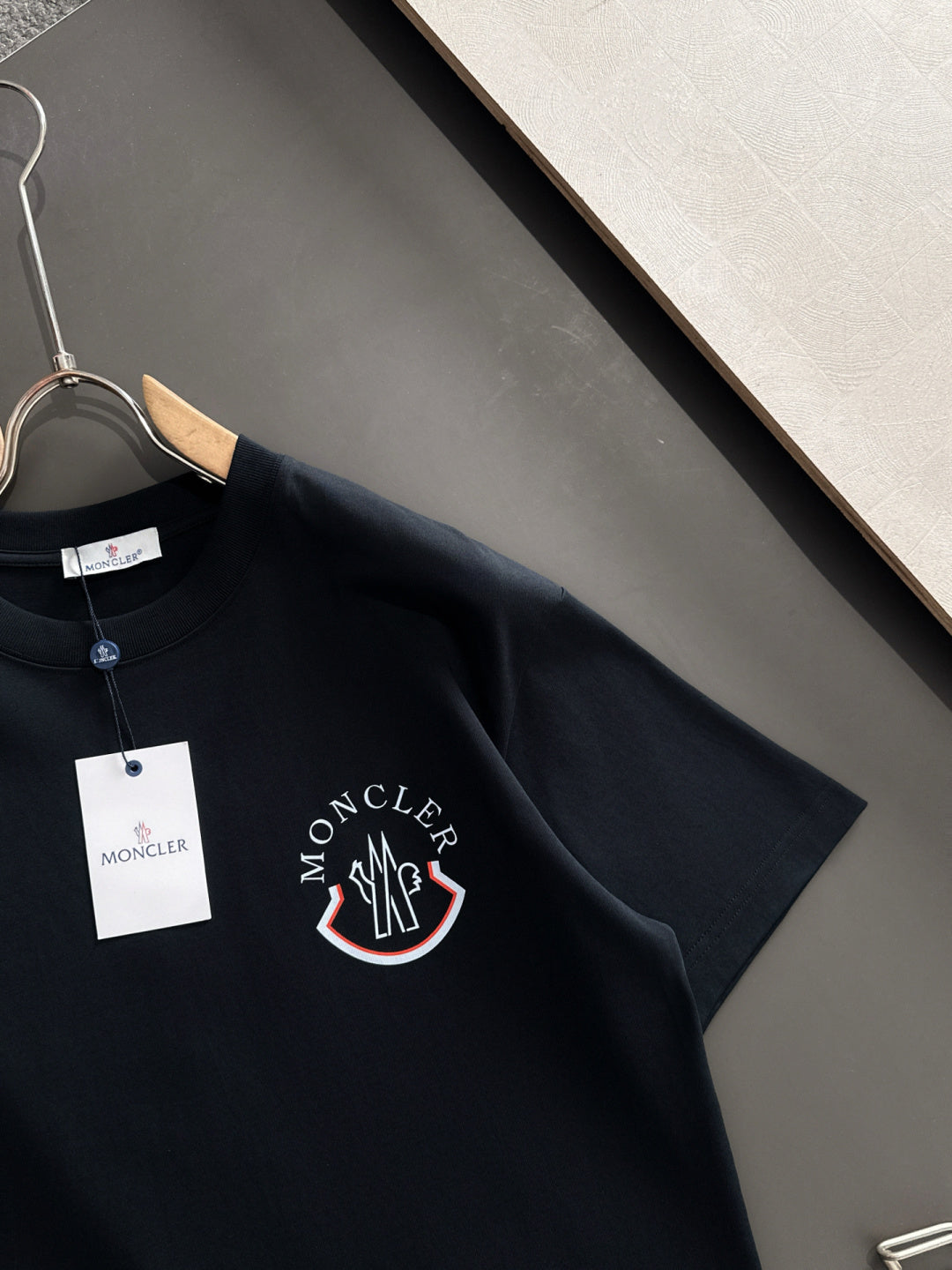 Summer new round neck short sleeved T-shirt