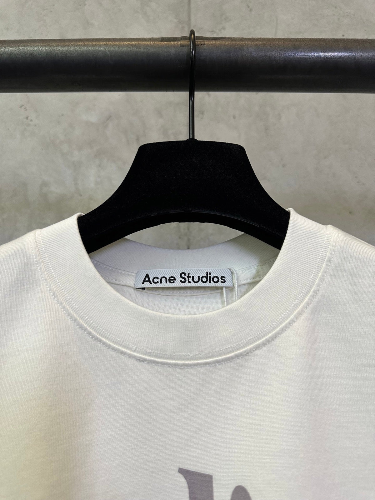 Large letter logo long sleeved T-shirt