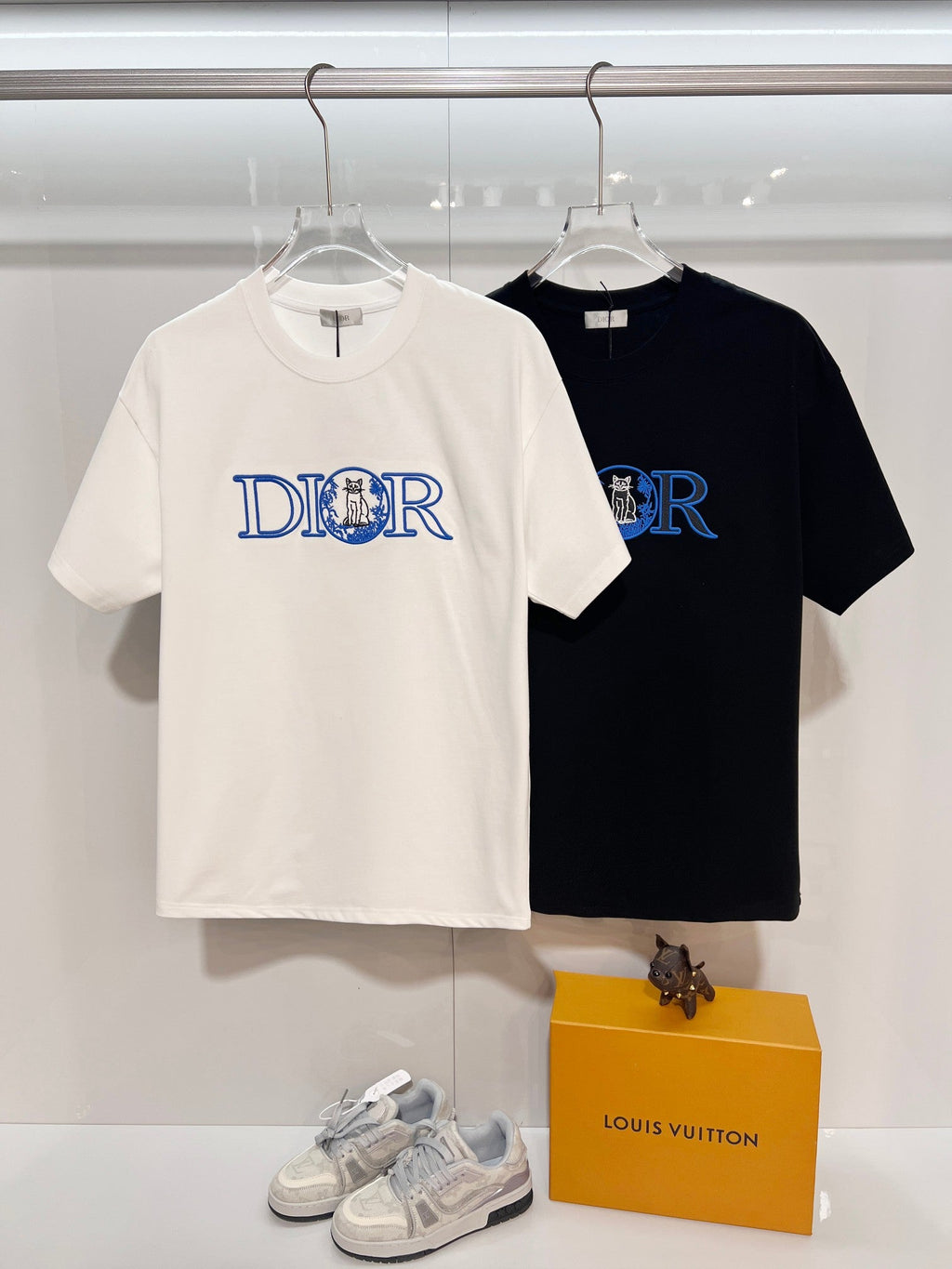 New Cat Embroidered Short Sleeves