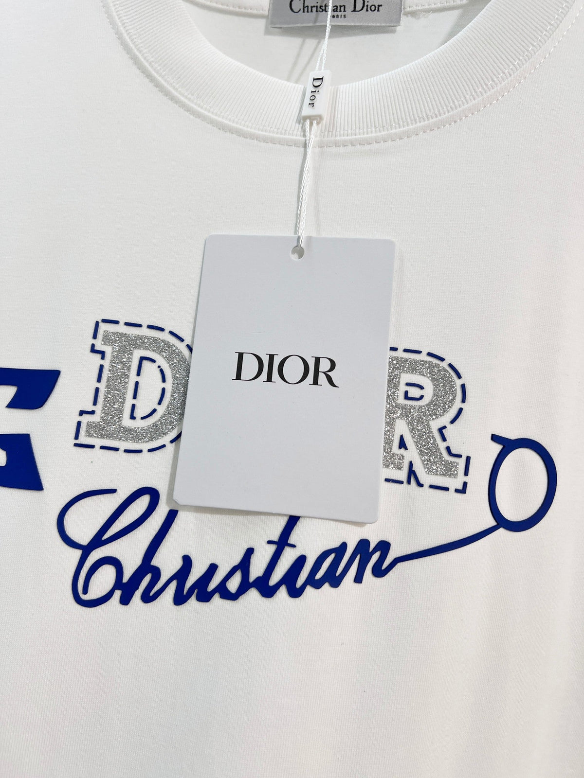 Matte splicing offset letter round neck T-shirt