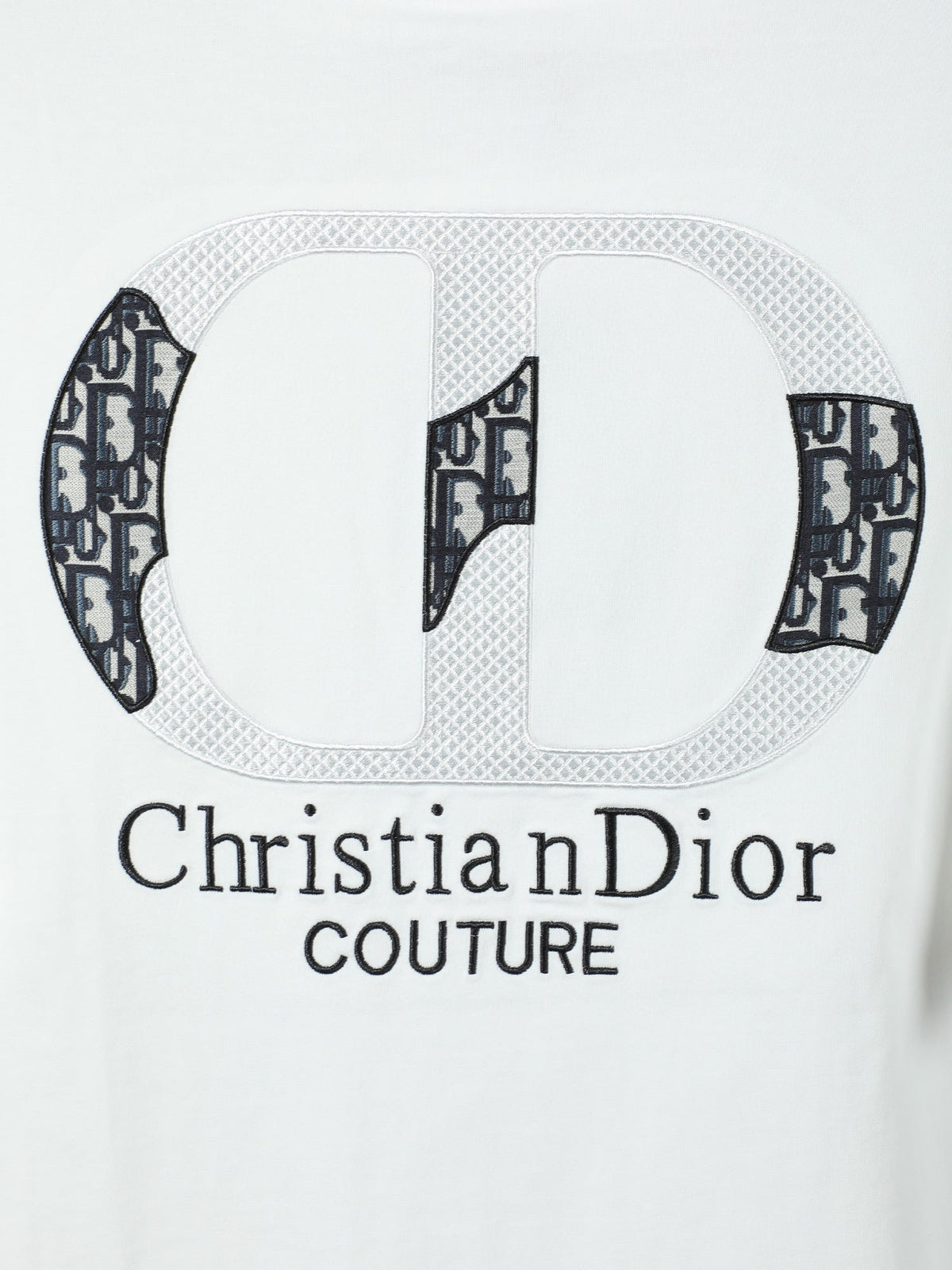 Chest letters 🪡 Embroidery+Simplified Letter Large Logo T-shirt at the Back