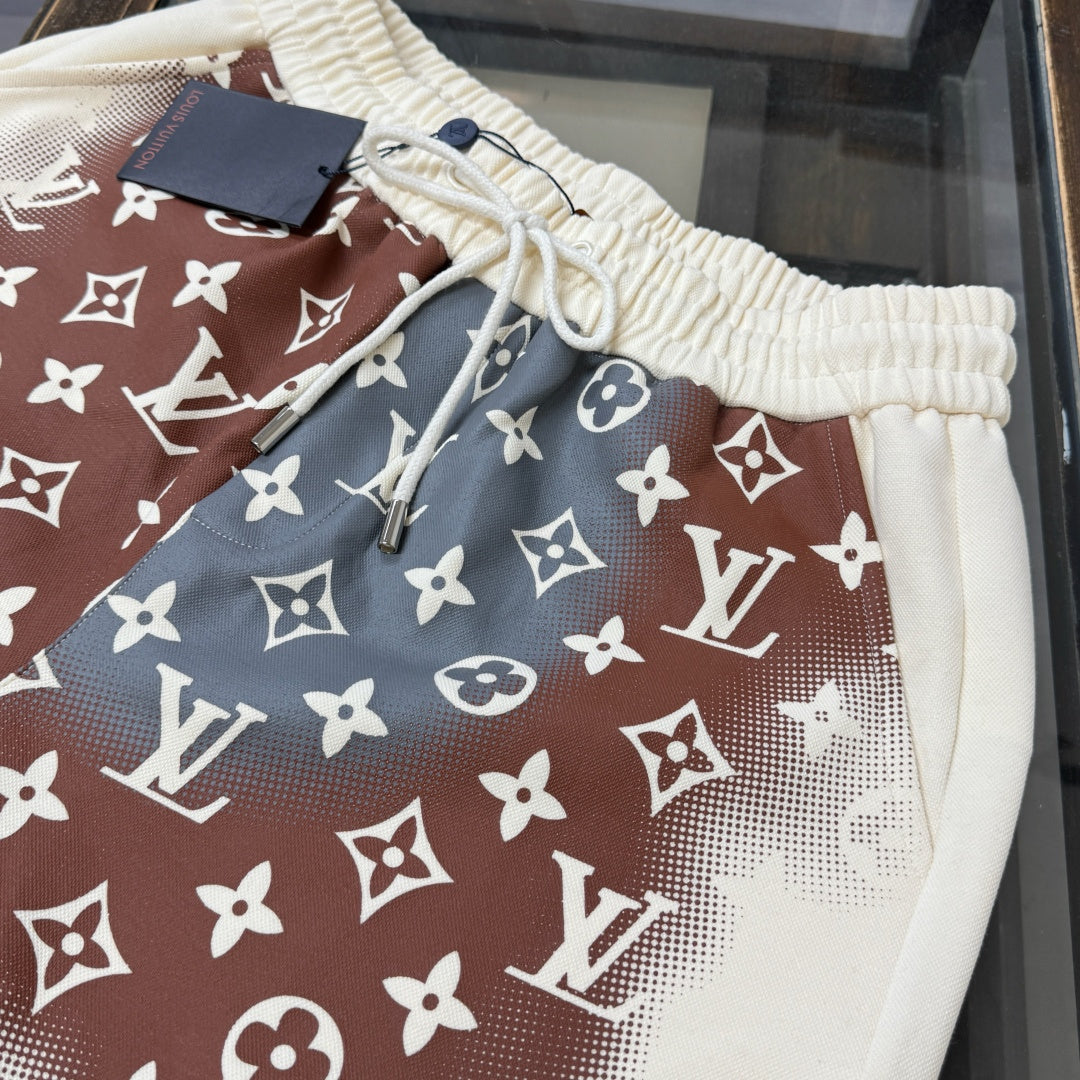 Latest large area printed casual shorts