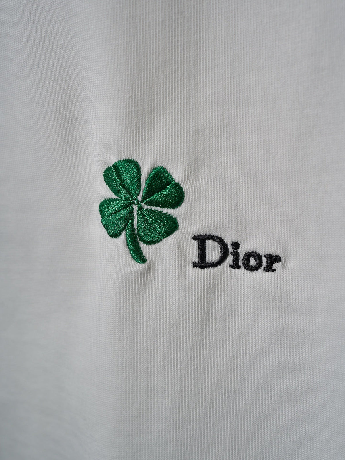 Four leaf clover embroidery pattern cotton loose round neck short sleeved T-shirt
