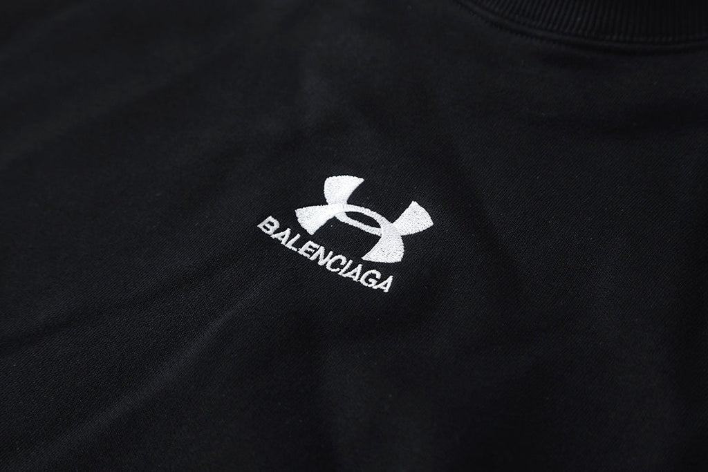 Embroidered round neck hoodie