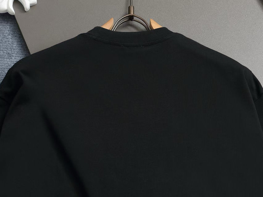 New color blocked embroidered letter T-shirt