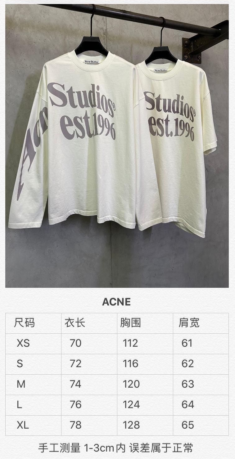 Large letter logo long sleeved T-shirt