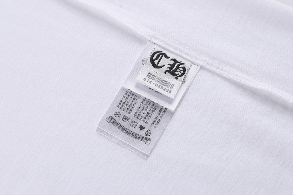 Pattern printed round neck short sleeved shirt