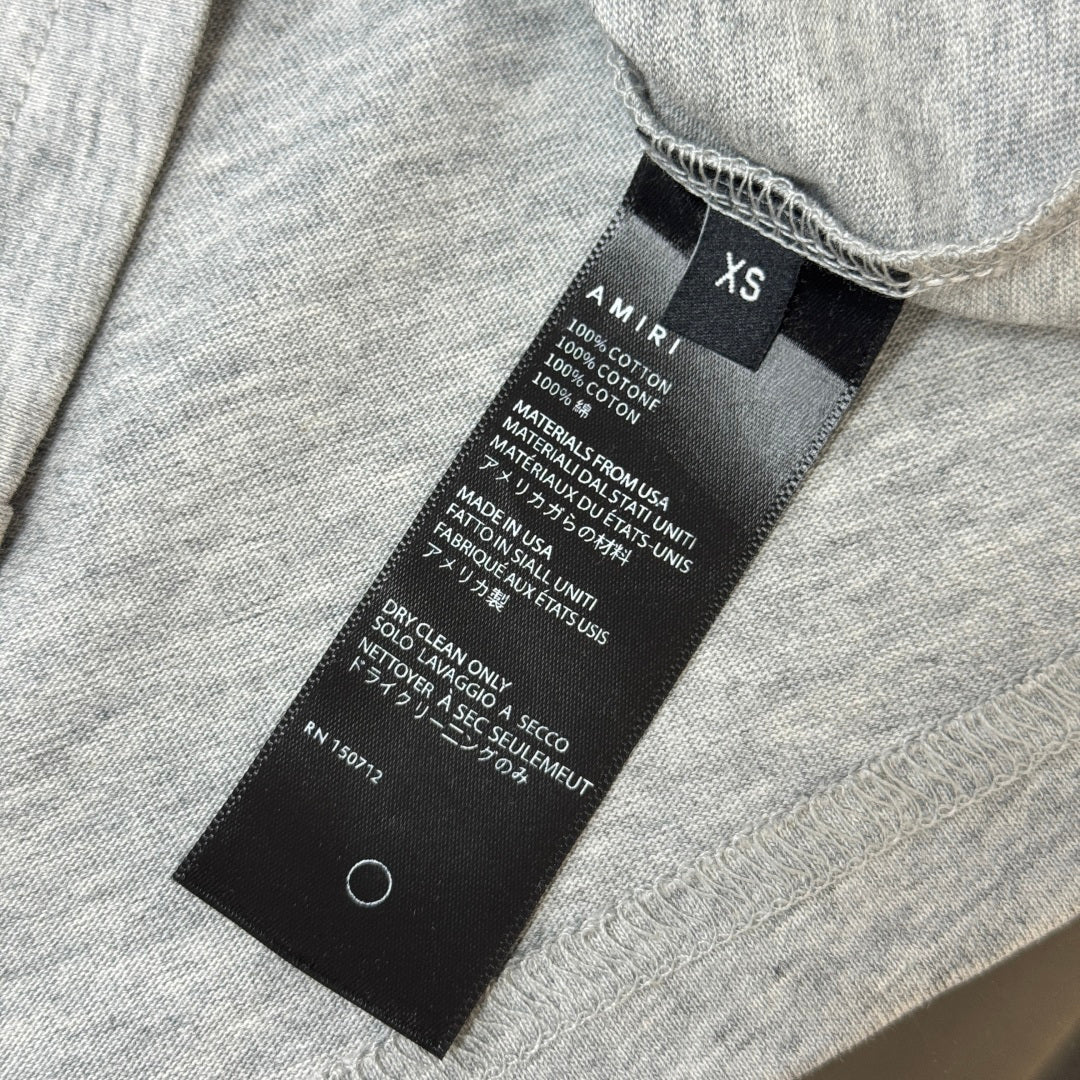 Latest short sleeved round neck T-shirt