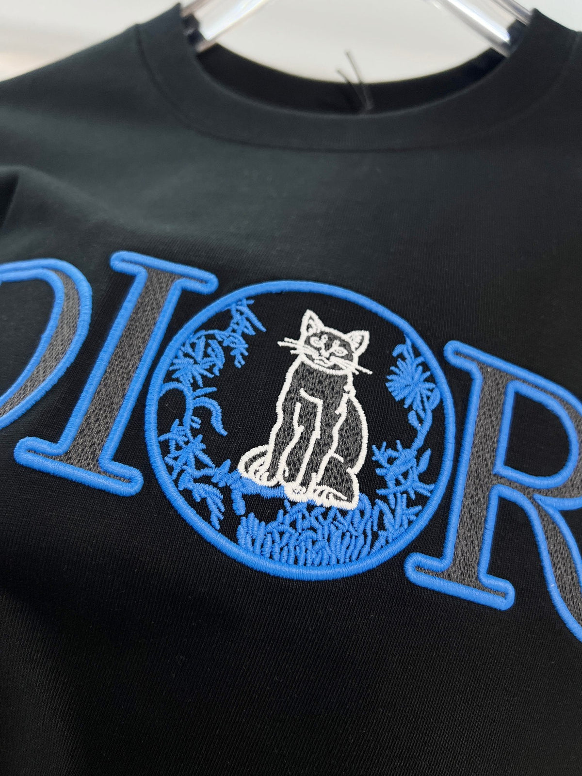 New Cat Embroidered Short Sleeves
