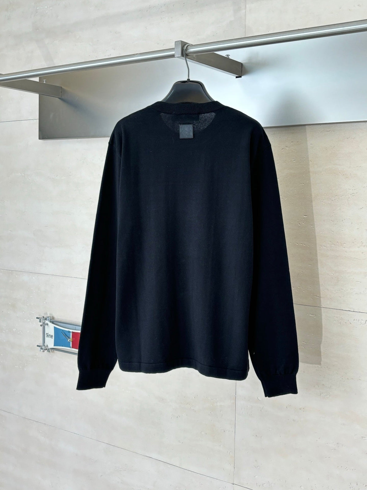 Jacquard knitted sweater with long sleeves