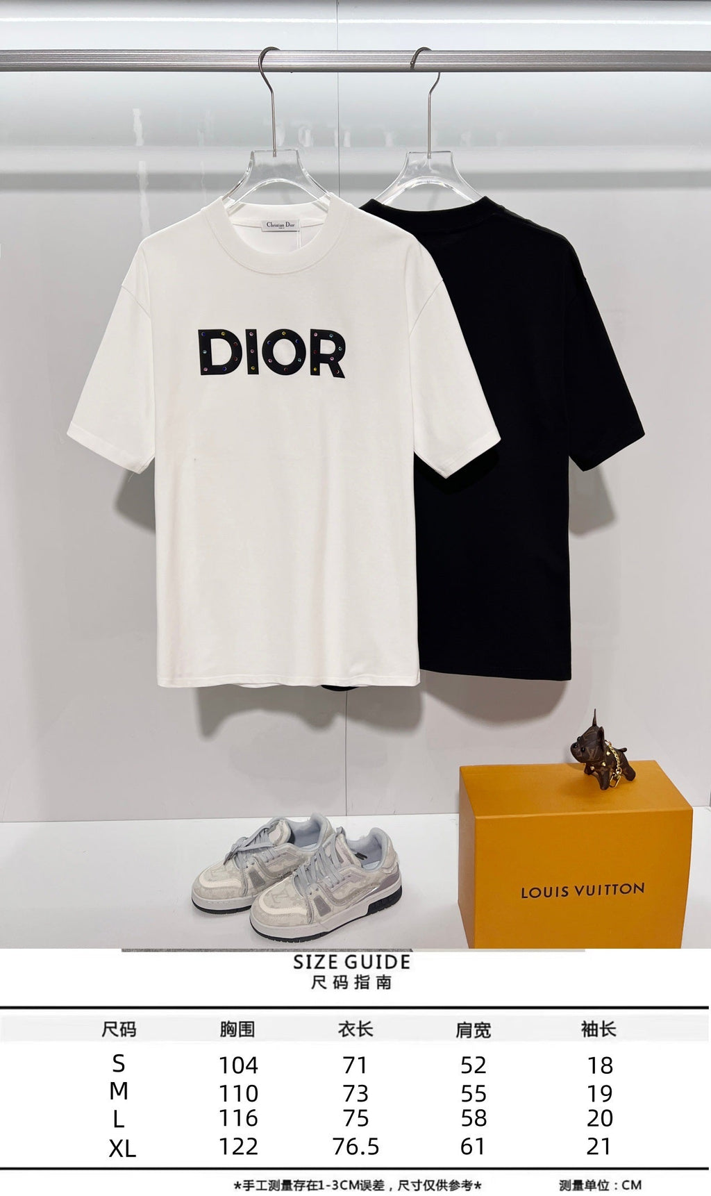 Colorful diamond embellished offset letter round neck T-shirt