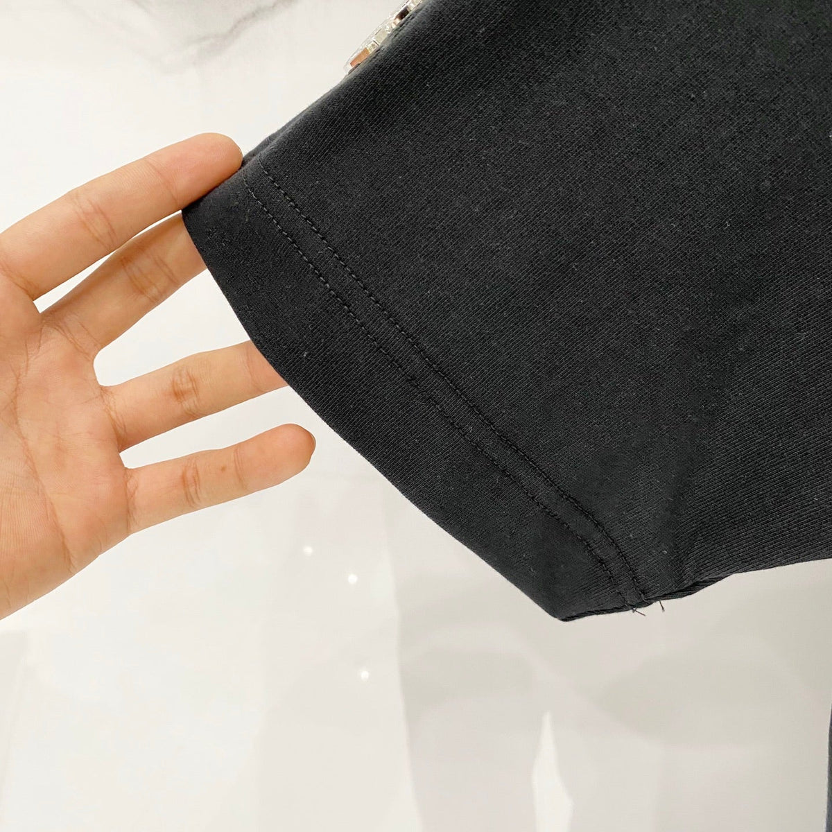 3D color blocked embroidery 🪡 Letter LOGO Phantom Spray Printed T-shirt