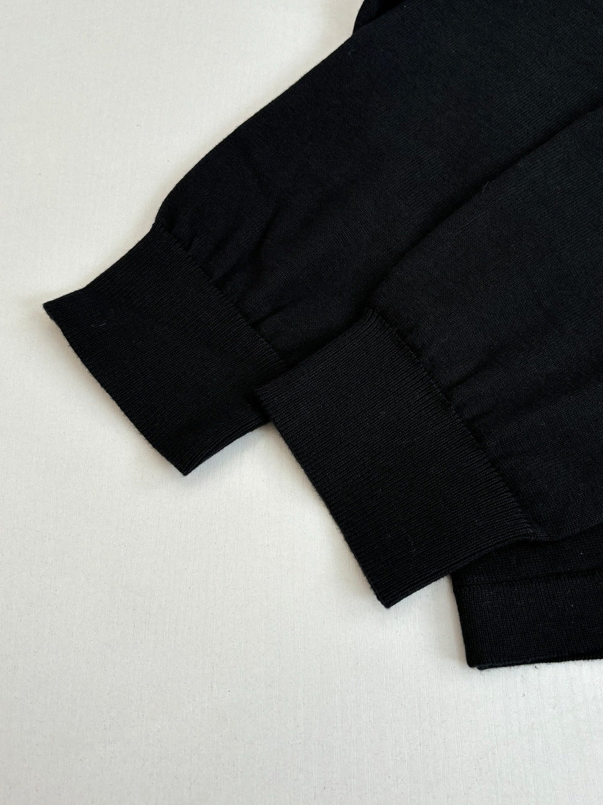 Jacquard knitted sweater with long sleeves