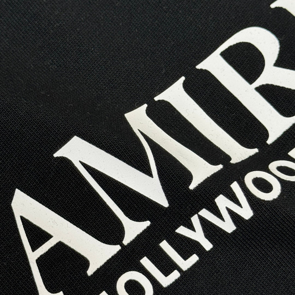 Latest short sleeved round neck T-shirt