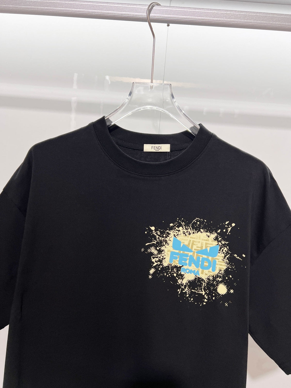 Little Monster Eye Foam Suede Offset Letter Round Neck T-shirt
