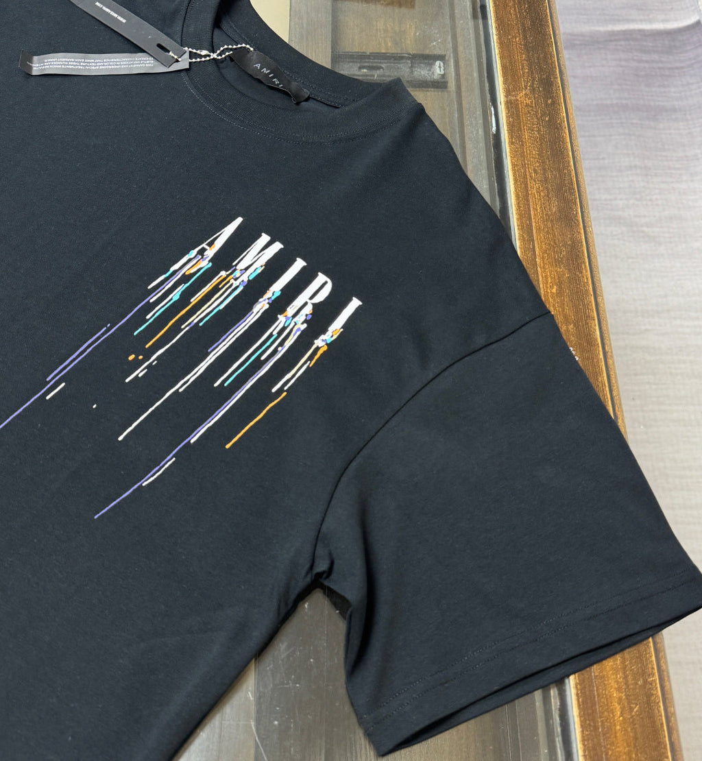 Latest short sleeved round neck T-shirt