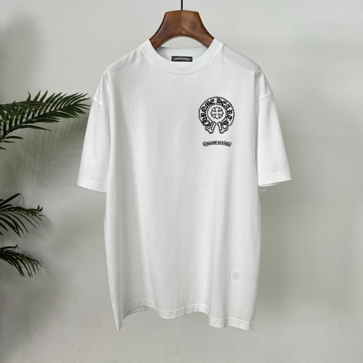 Summer New Classic Sanskrit Horseshoe Printed T-shirt