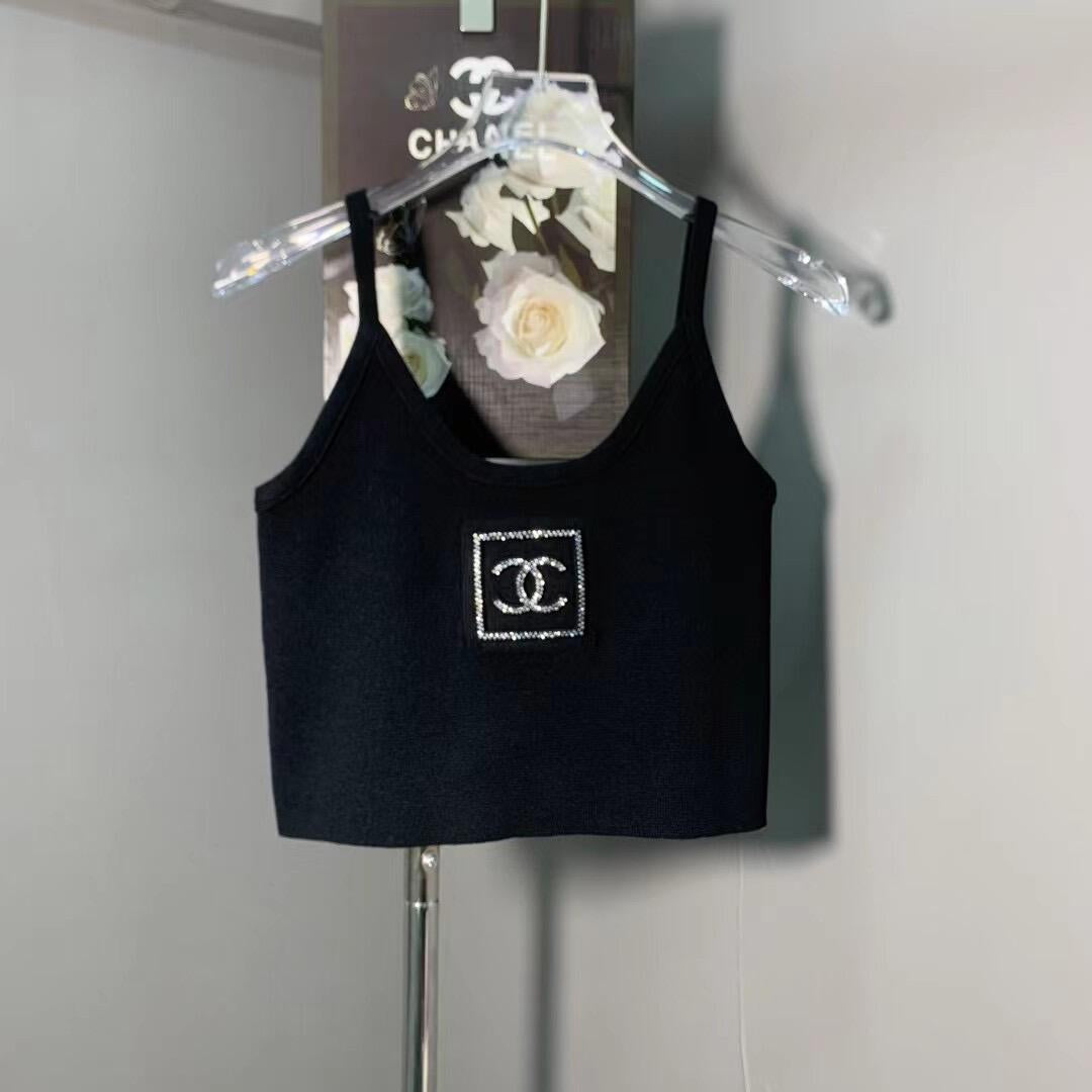 Three-dimensional embossed hot brick camisole