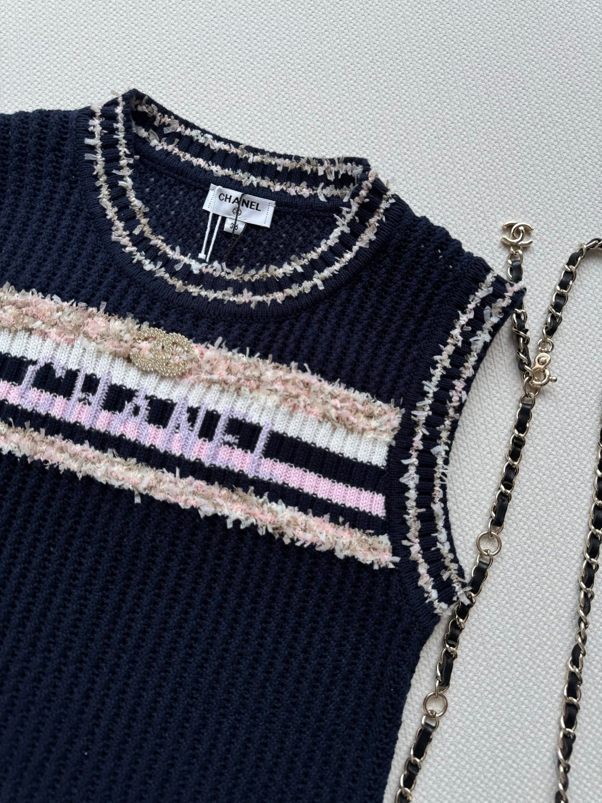 25fw Hollow knit vest