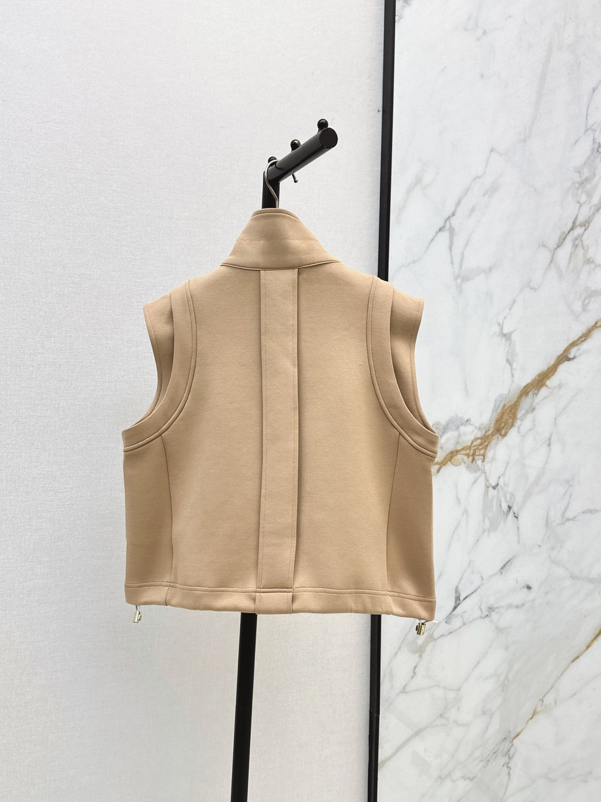 26 Early Autumn New Vest