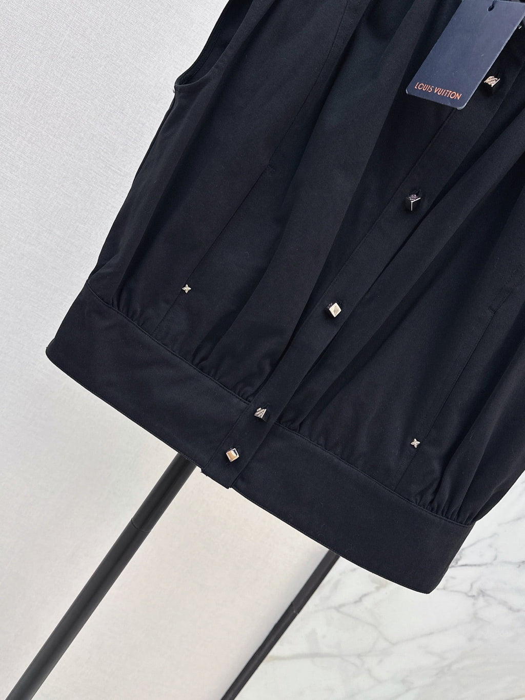 26 Early Autumn New Vest