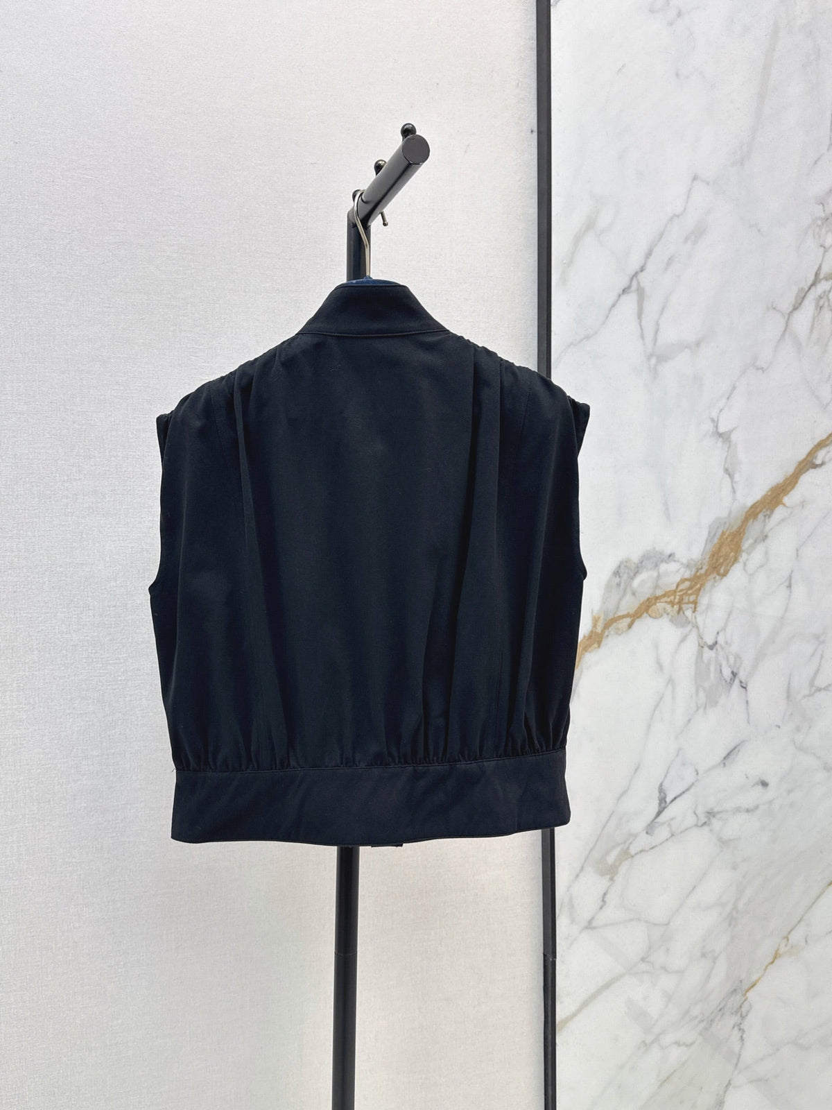 26 Early Autumn New Vest