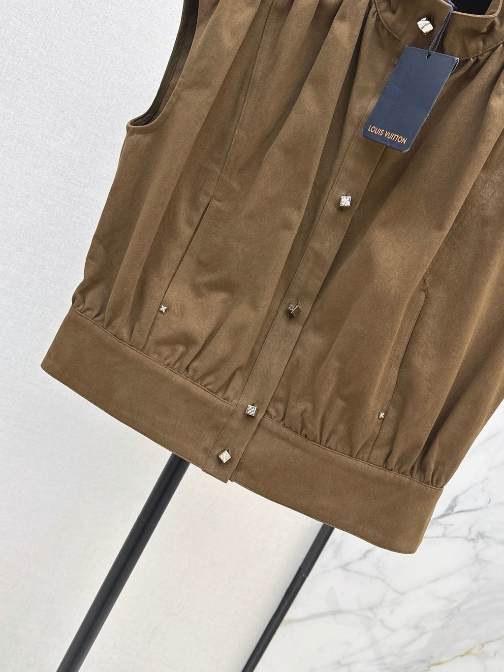 26 Early Autumn New Vest