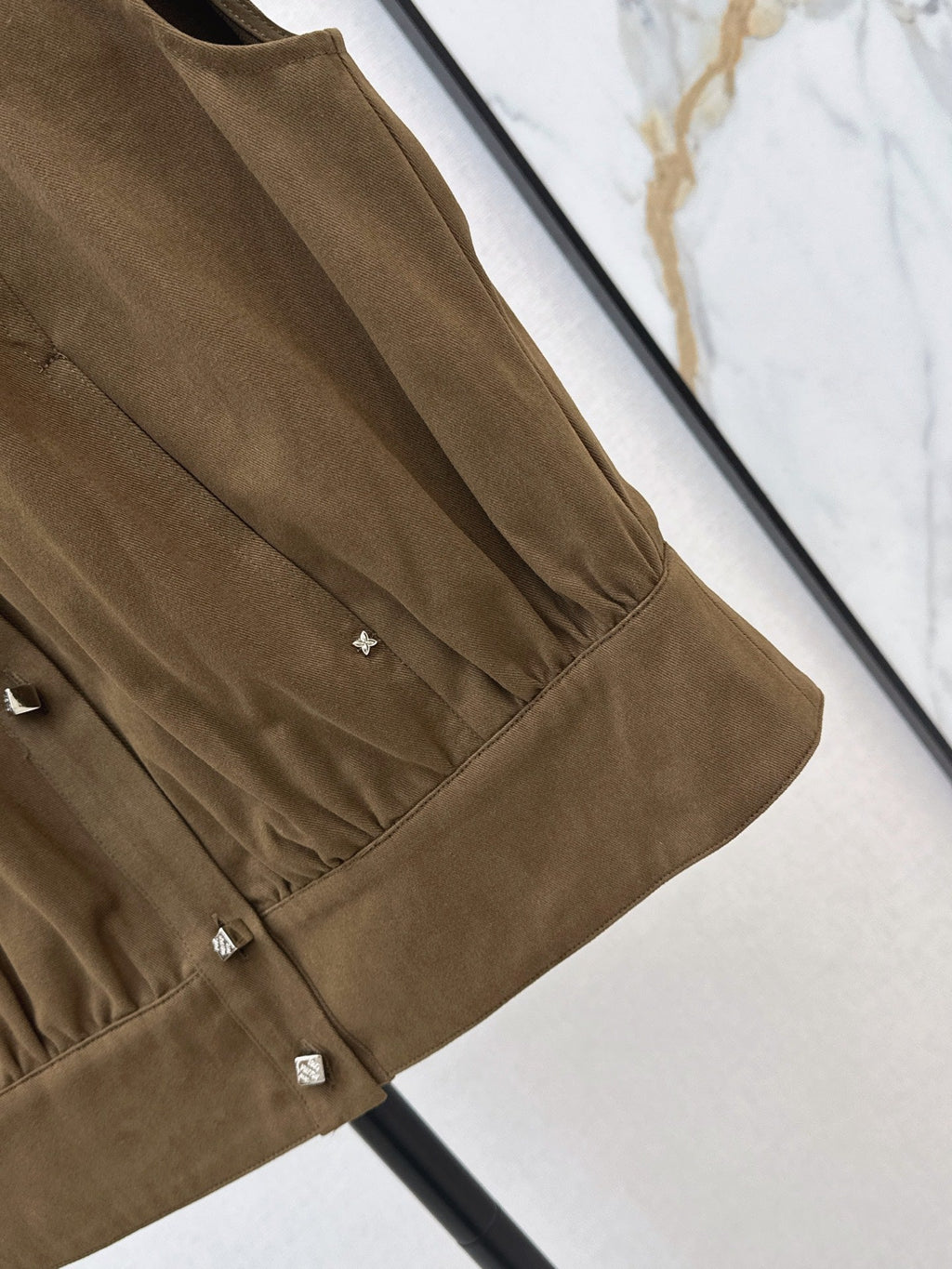 26 Early Autumn New Vest