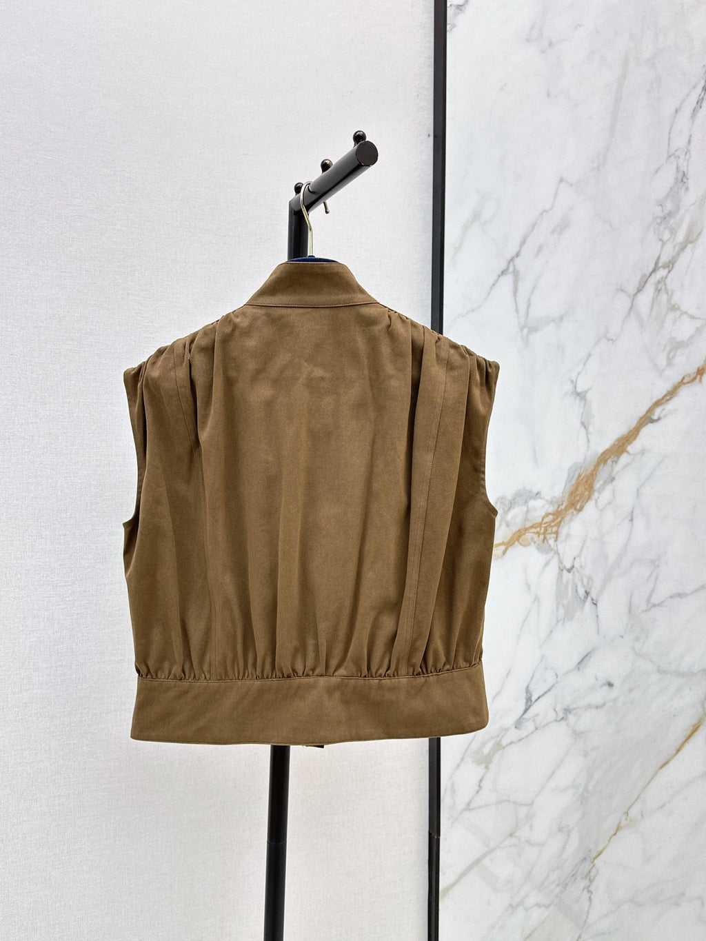 26 Early Autumn New Vest