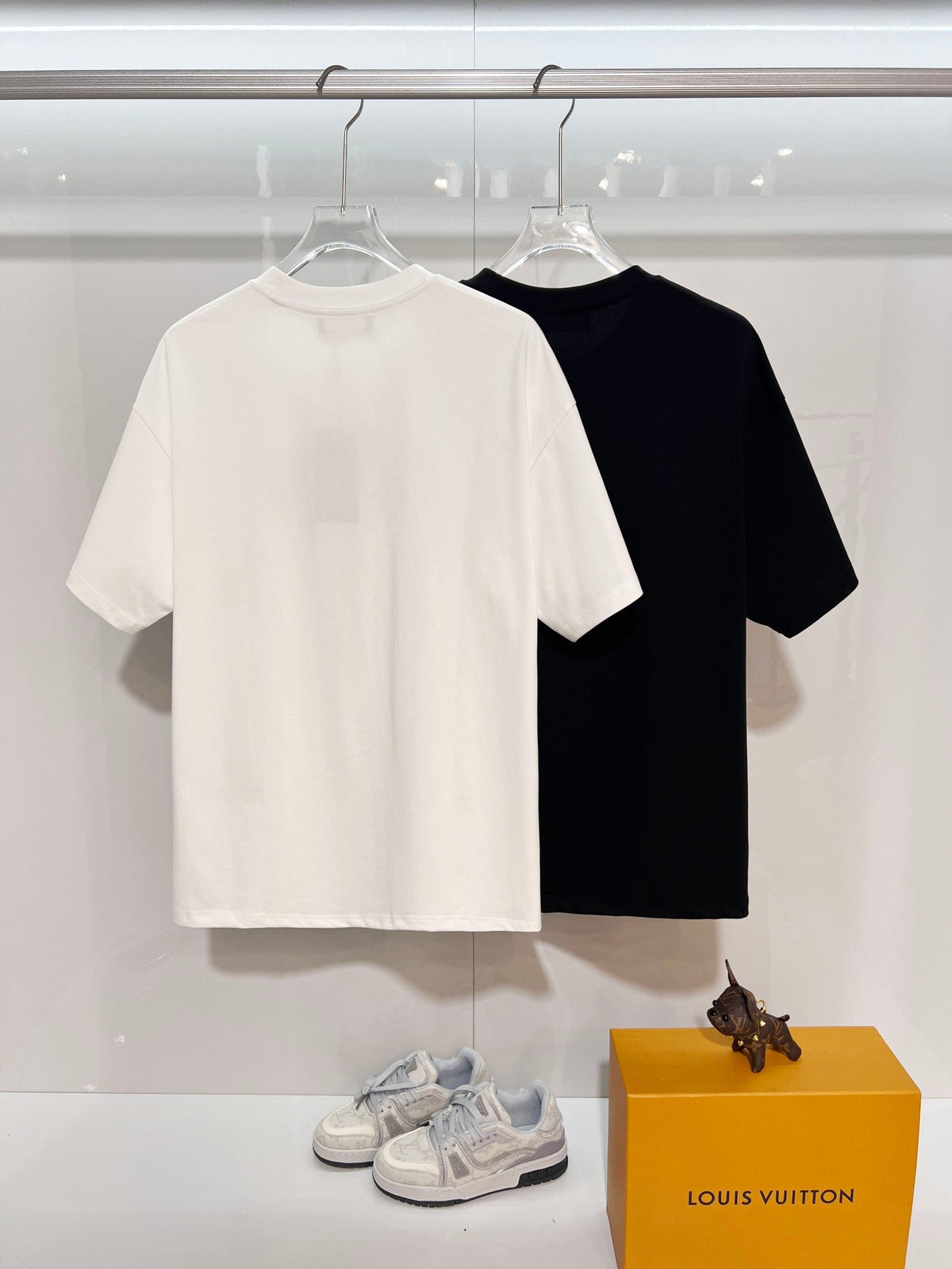 New three-dimensional hot bead heavy embroidery letter short sleeved shirt