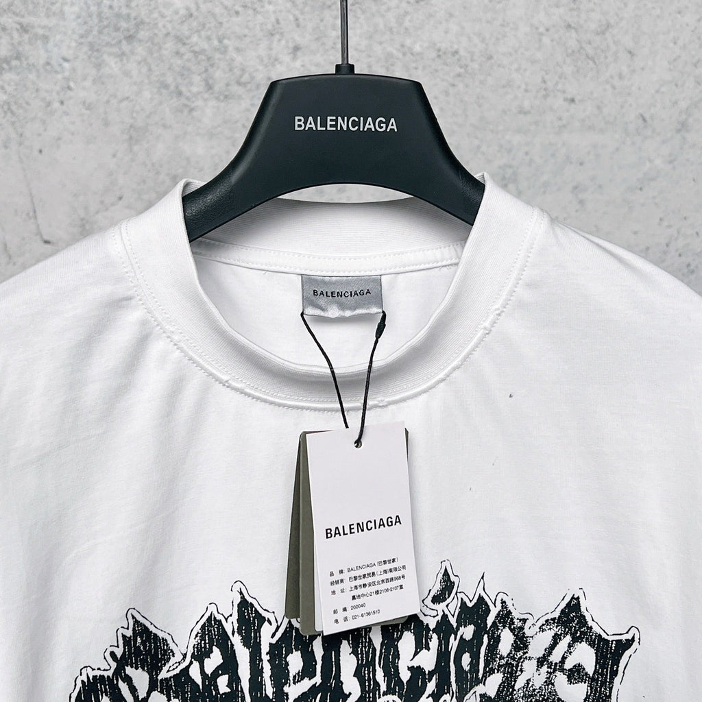 Wear out finished clothing, spray printed short sleeved T-shirt