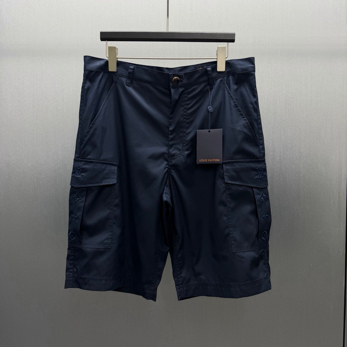 Old flower three-dimensional pocket workwear shorts