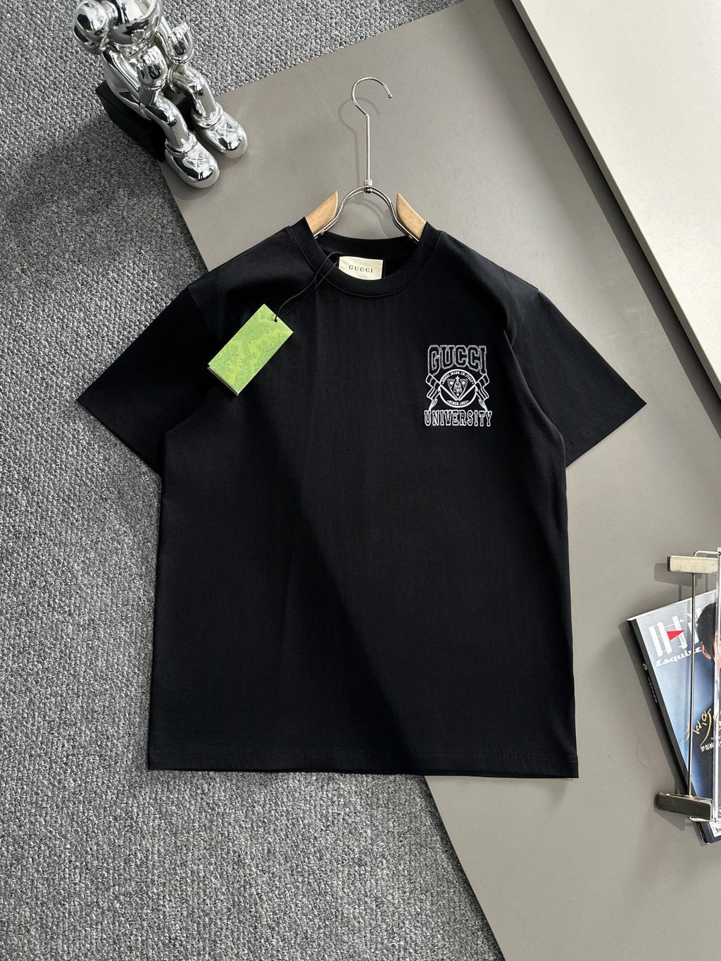 Back plush letter logo short sleeved t-shirt