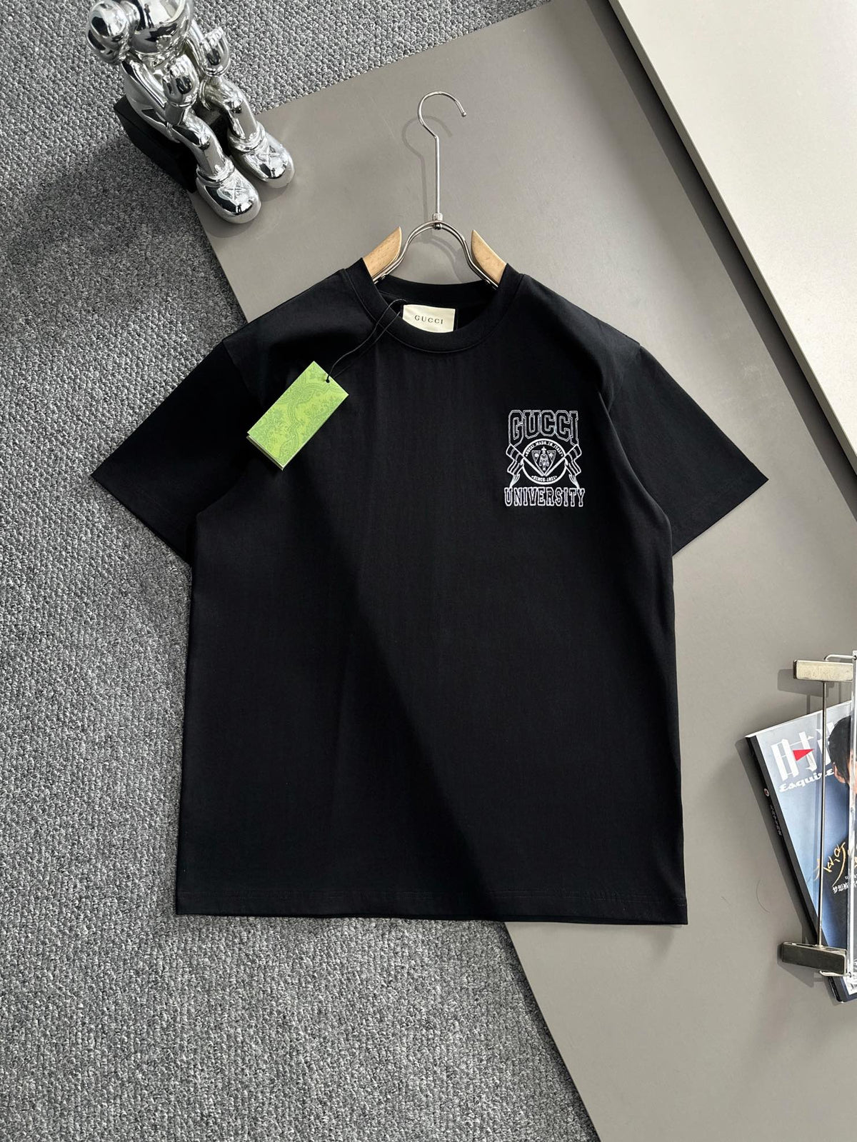 Back plush letter logo short sleeved t-shirt