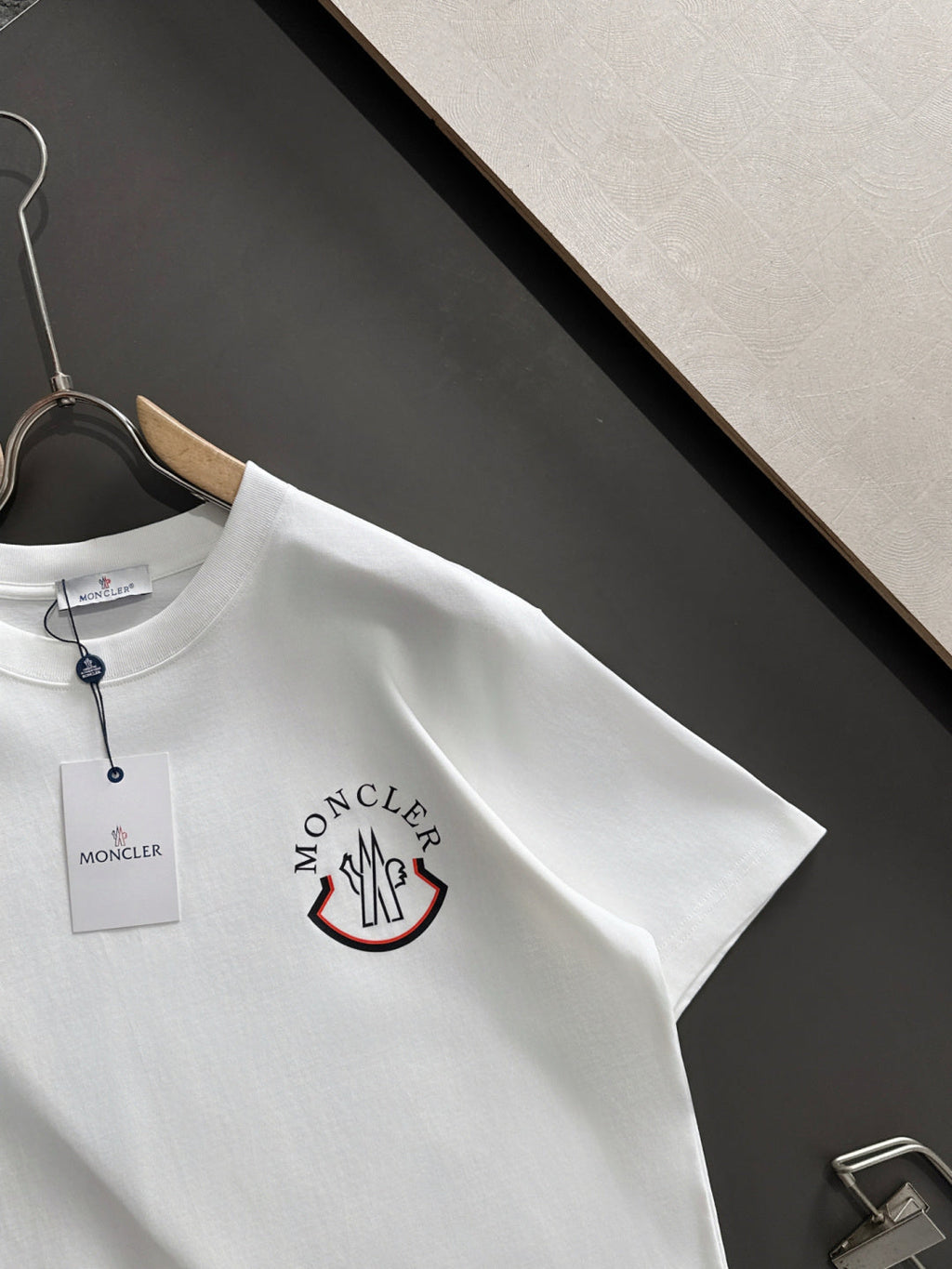 Summer new round neck short sleeved T-shirt