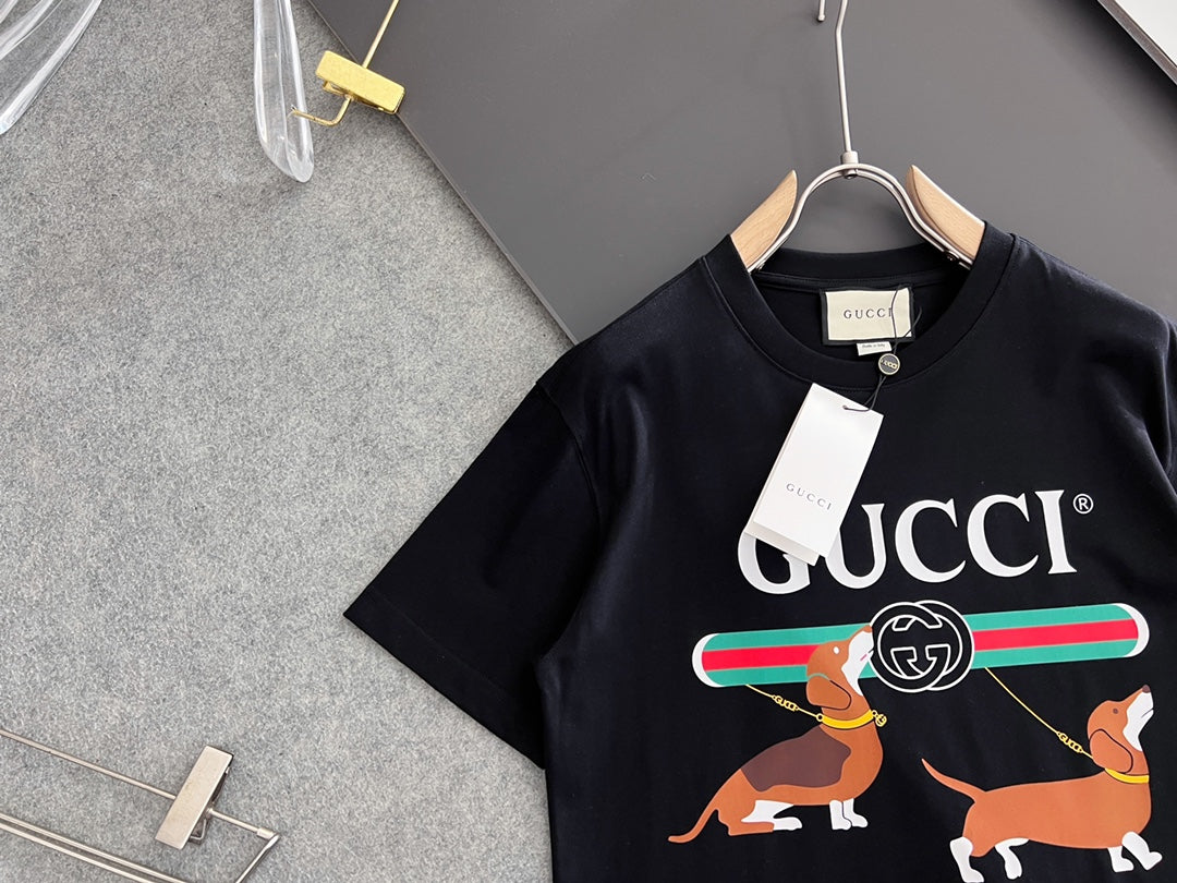Summer new round neck short sleeved T-shirt!