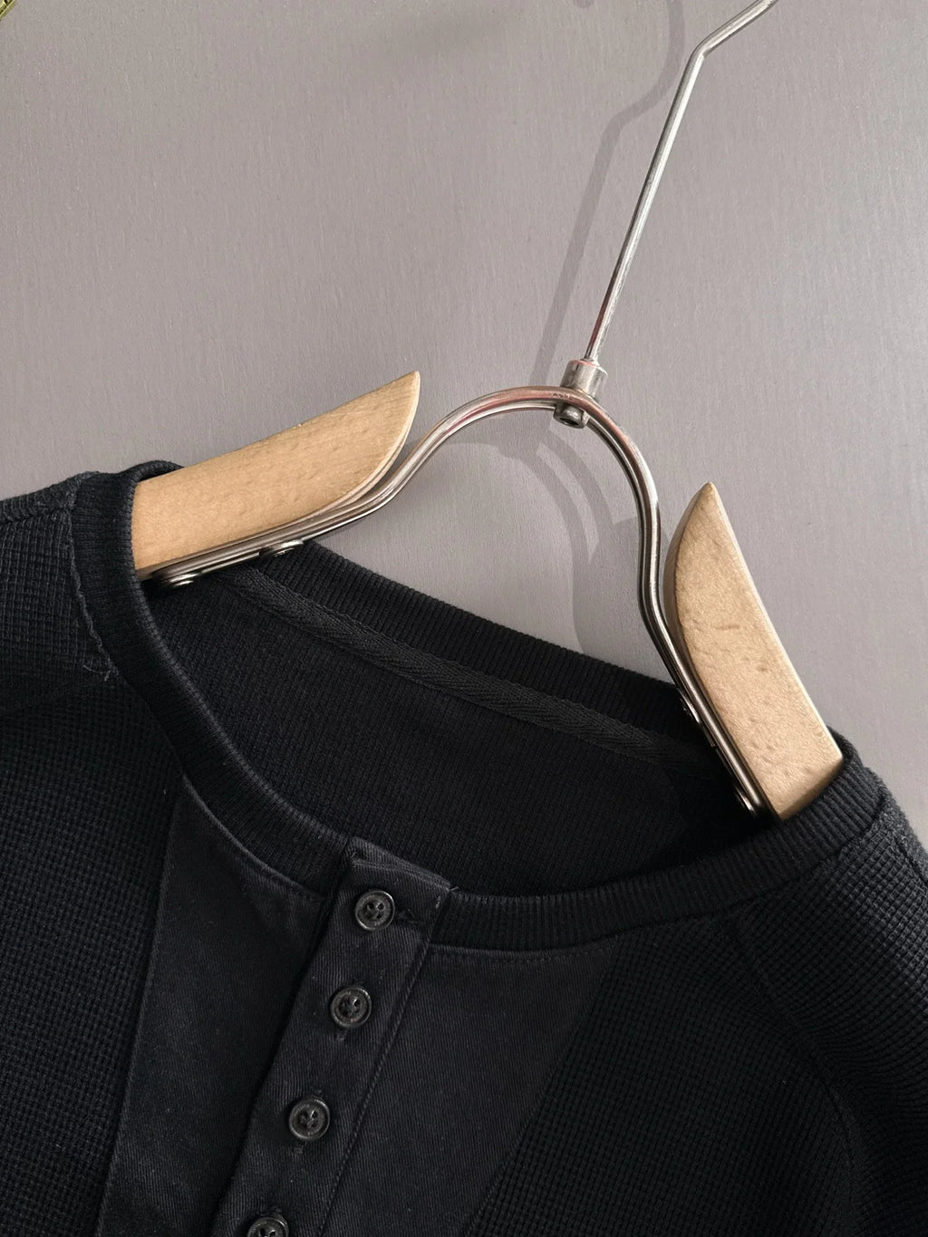 Autumn and winter new style lapel sweatshirt with long sleeves