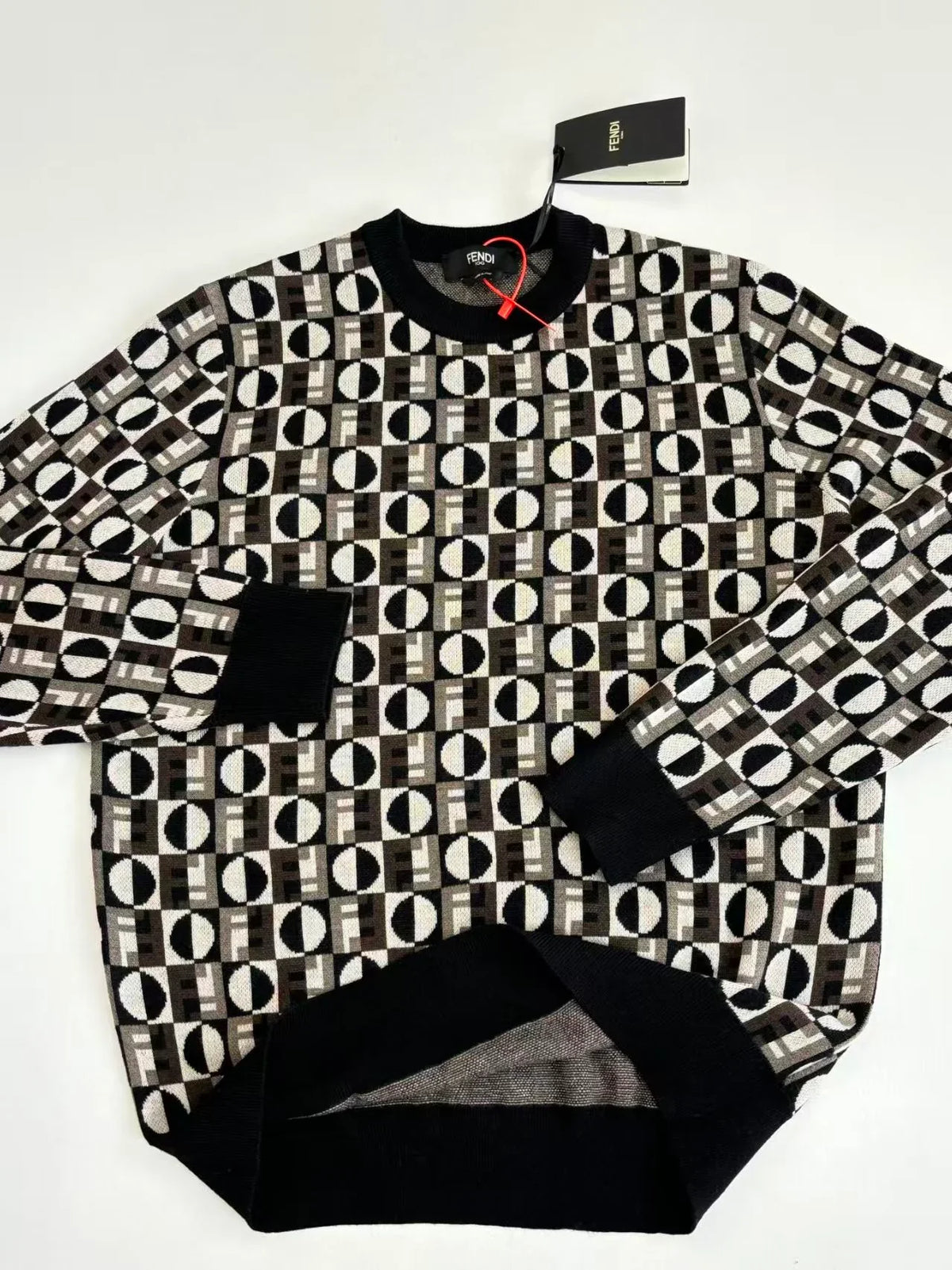 New fully printed jacquard sweater