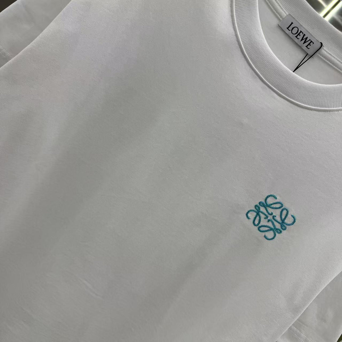 Autumn and winter new round neck short sleeved shirt