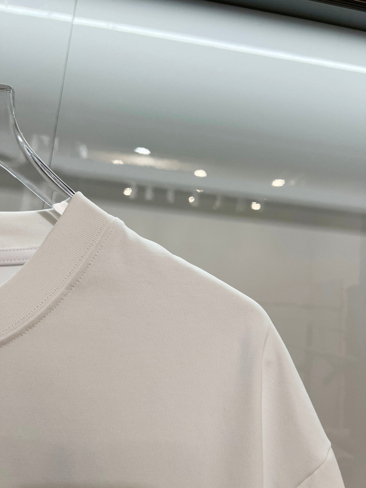 Embroidered letter t-shirt with front and back vines
