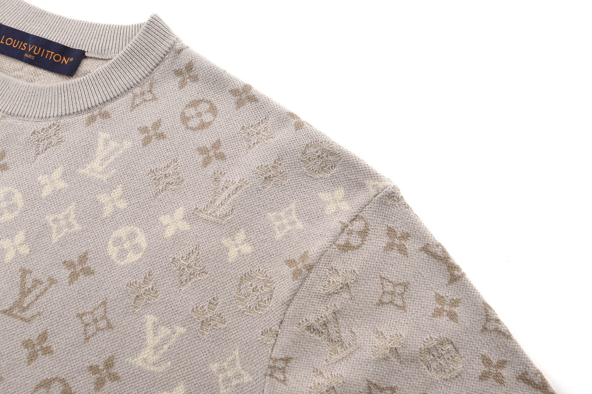 Jacquard round neck shirt size