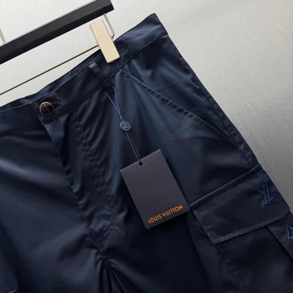 Old flower three-dimensional pocket workwear shorts