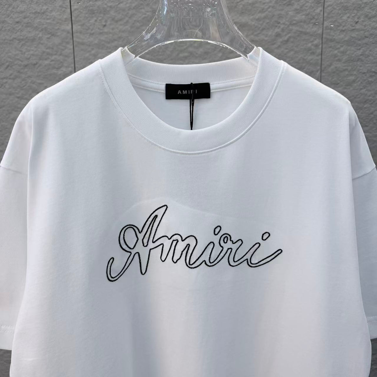 Hexagonal star print+embroidered round neck short sleeved T-shirt