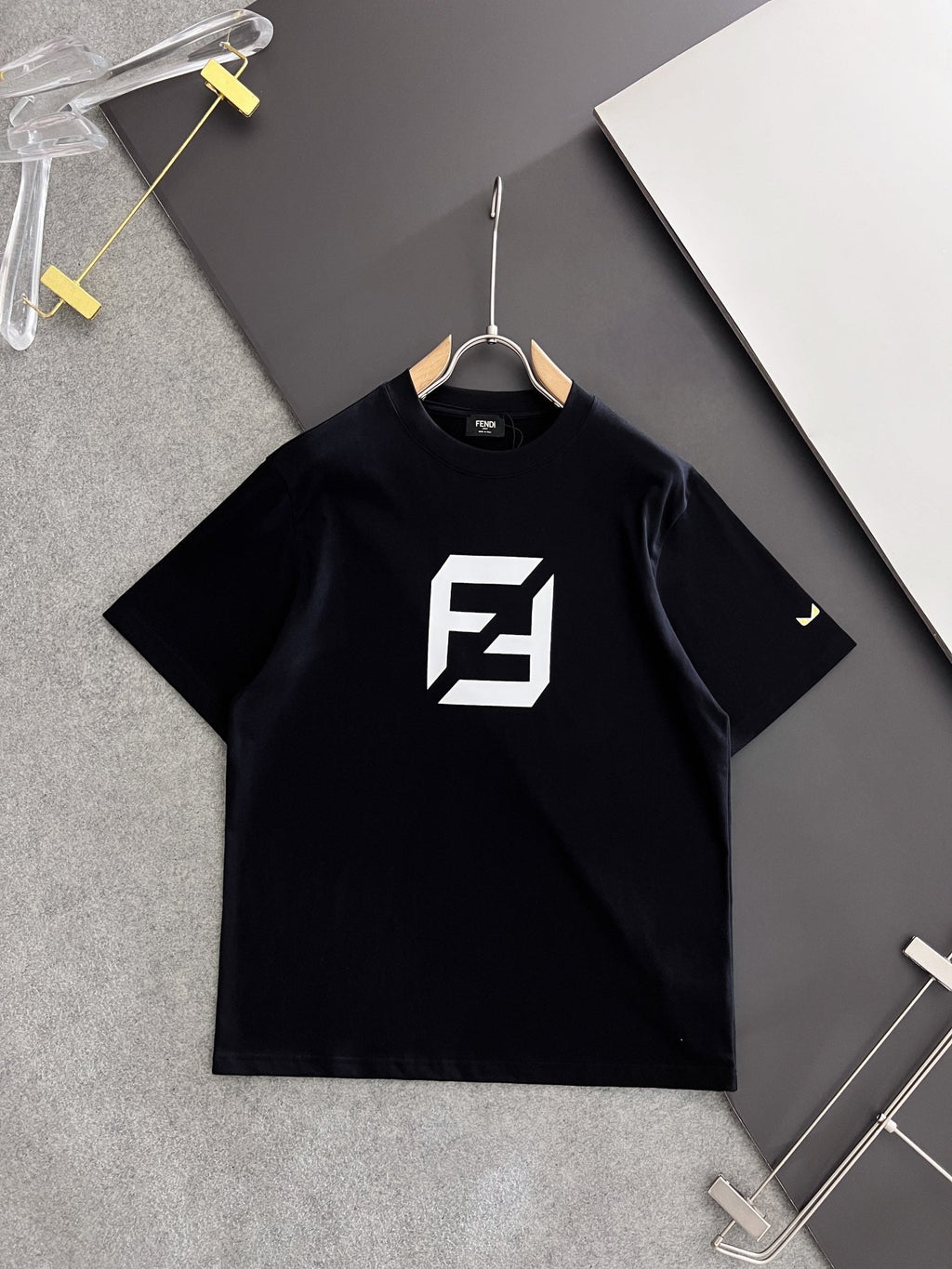Summer new round neck short sleeved T-shirt