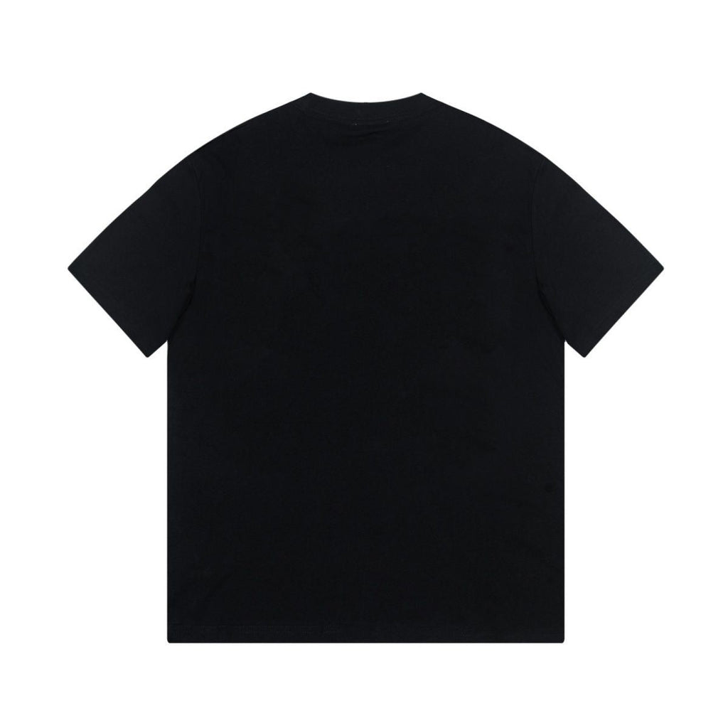 Classic simple and elegant T-shirt