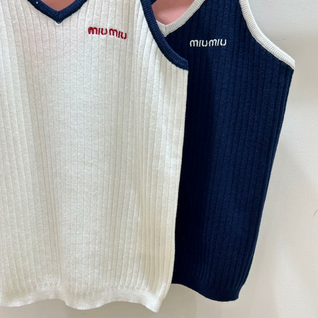 25 Summer Letter Color-blocked V-neck Knitted Vest