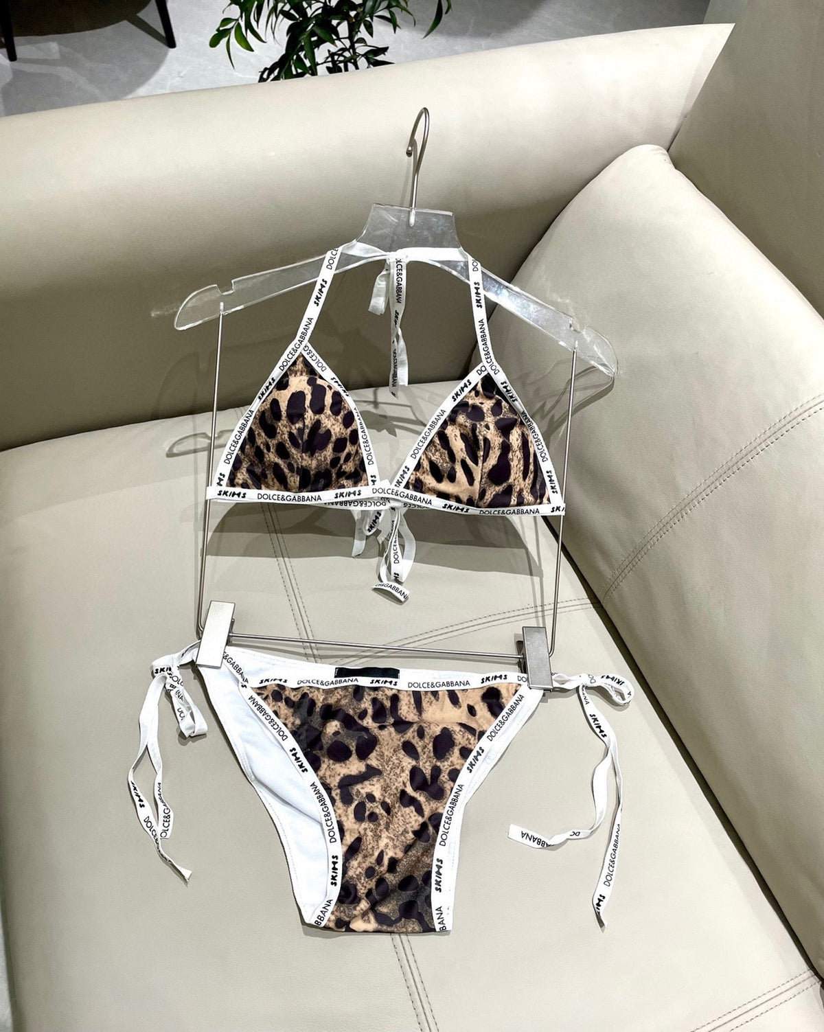 25 Leopard Print Separate Swimsuit