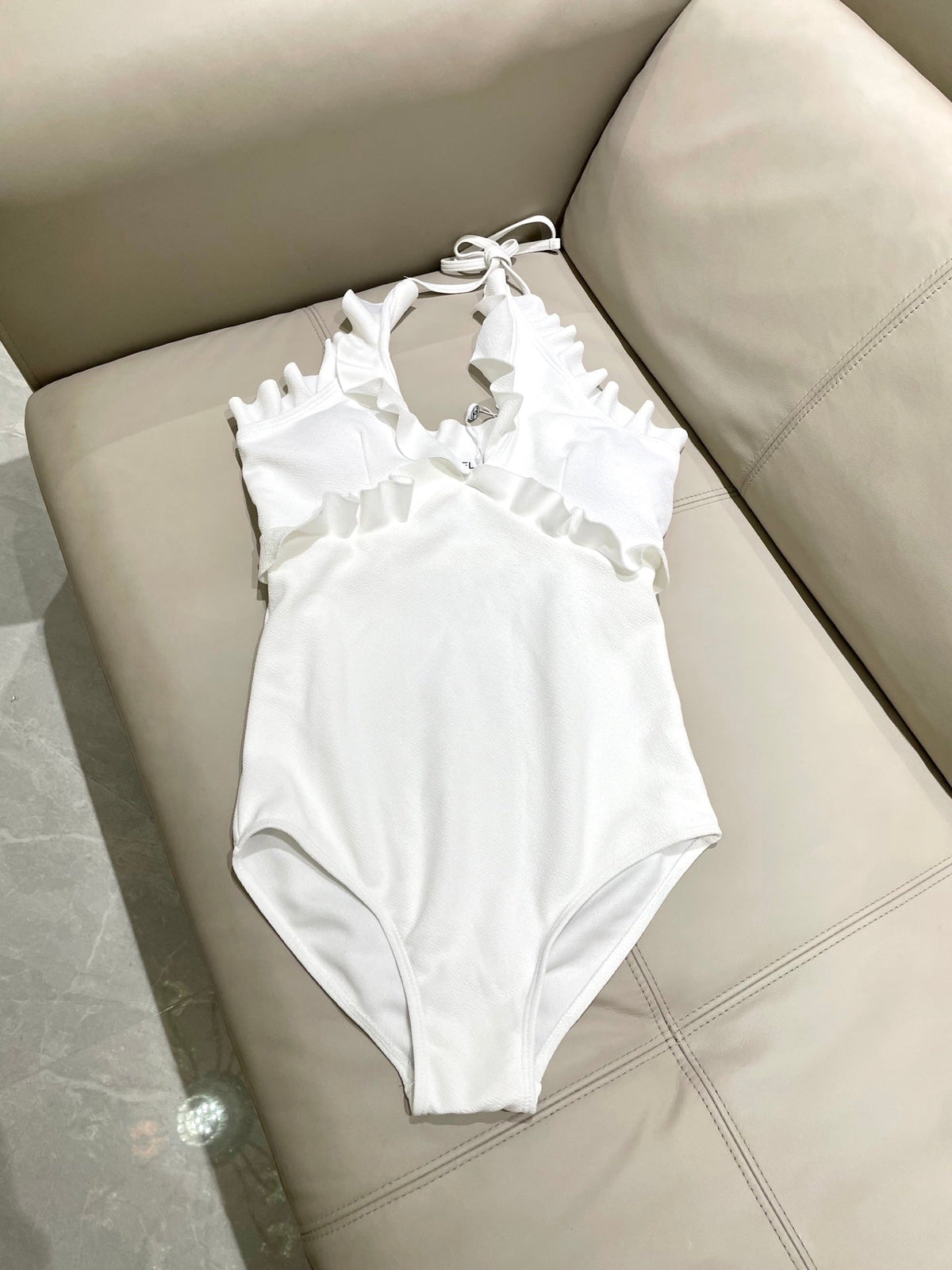 25 Summer new temperament swimsuit + skirt
