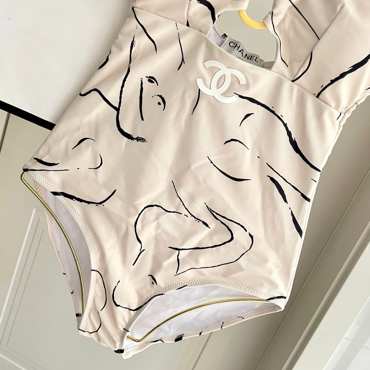 25 New one-piece swimsuit