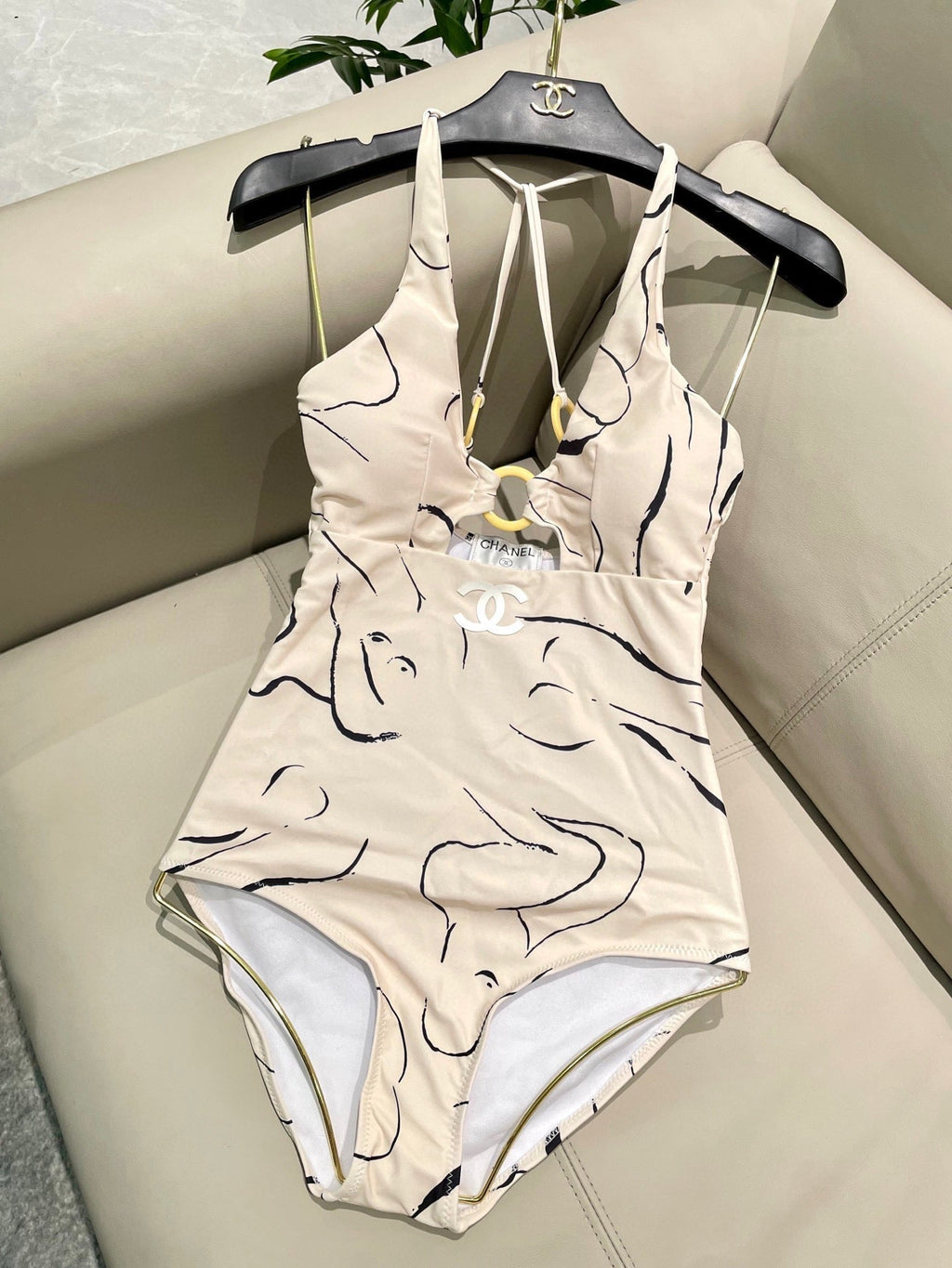 25 New one-piece swimsuit
